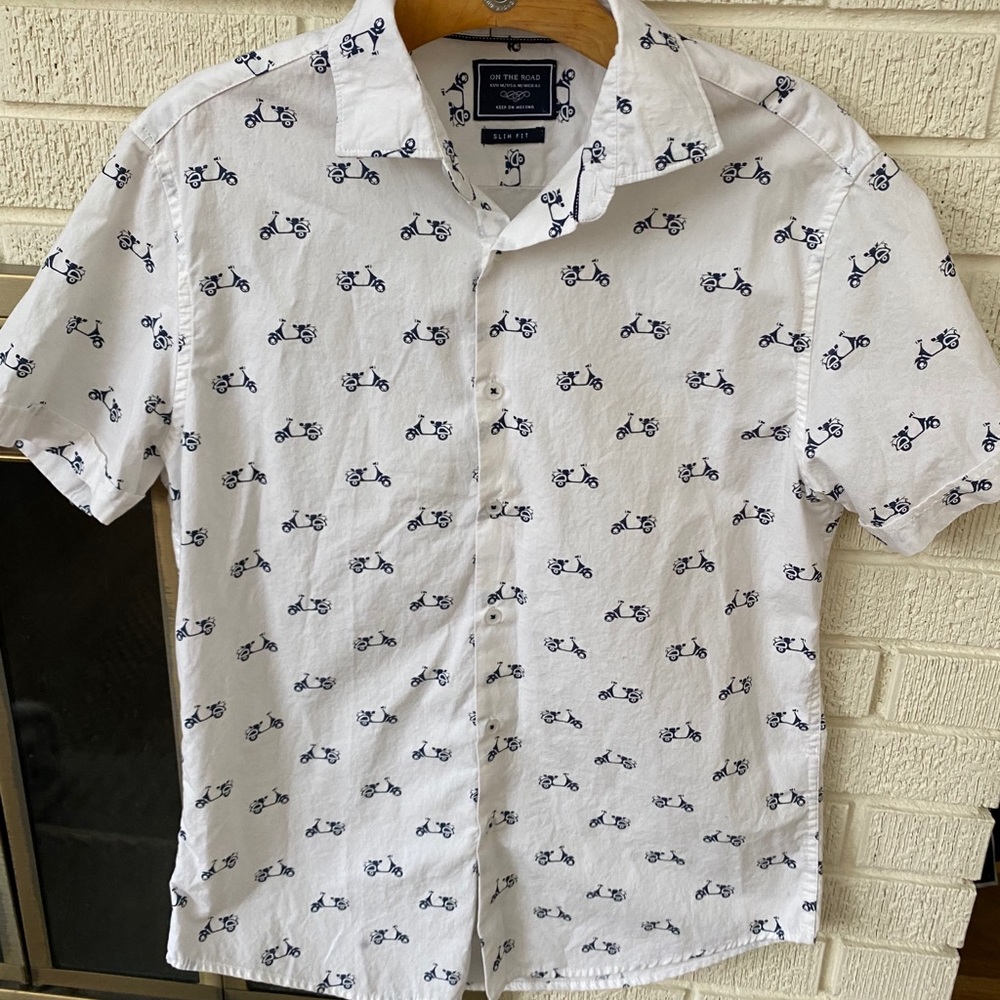 On The Road Button Up Short Sleeve Shirt SZ M
